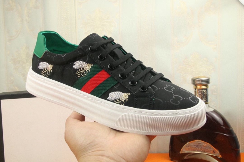 Gucci Casual Shoes